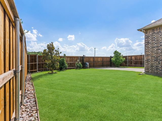 12767 Royal Oaks Lane, Farmers Branch, TX 75234