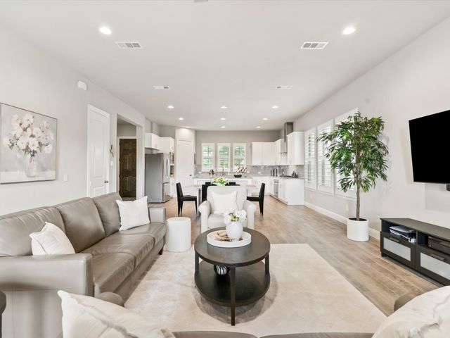 12767 Royal Oaks Lane, Farmers Branch, TX 75234