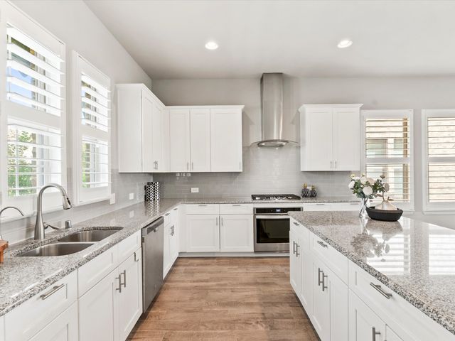 12767 Royal Oaks Lane, Farmers Branch, TX 75234