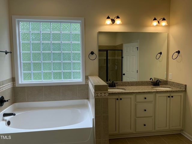 1641 Holly Creek Lane, Chapel Hill, NC 27516