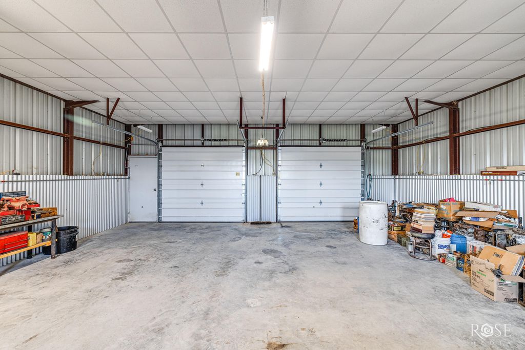 Image 34 of property listing at 6343 County Road 101, Mertzon, TX 76941