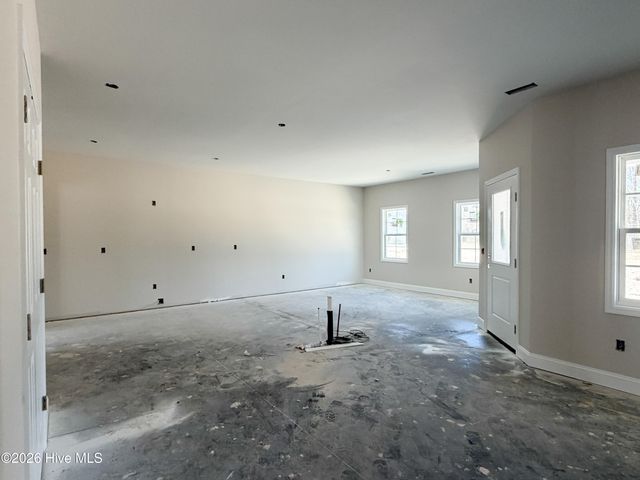 145 Cripple Creek Drive, Swansboro, NC 28584