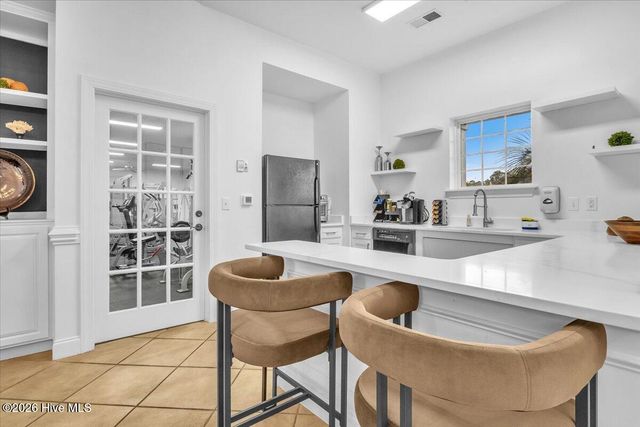 1521 Cadfel Court Unit 201, Wilmington, NC 28412