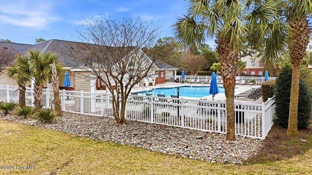 1521 Cadfel Court Unit 201, Wilmington, NC 28412