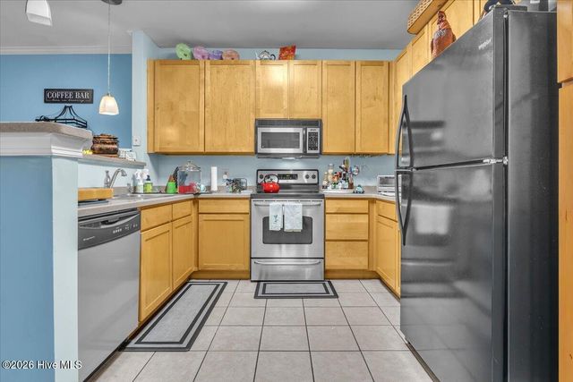 1521 Cadfel Court Unit 201, Wilmington, NC 28412