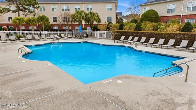 1521 Cadfel Court Unit 201, Wilmington, NC 28412