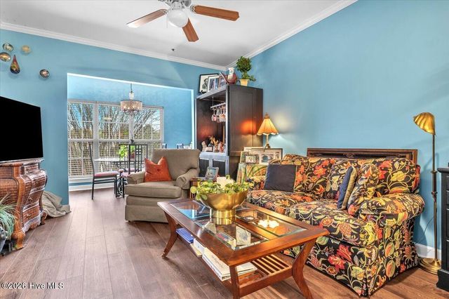 1521 Cadfel Court Unit 201, Wilmington, NC 28412