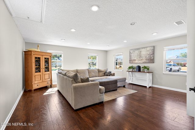 15203 LANDMARK Circle N, Jacksonville, FL 32226