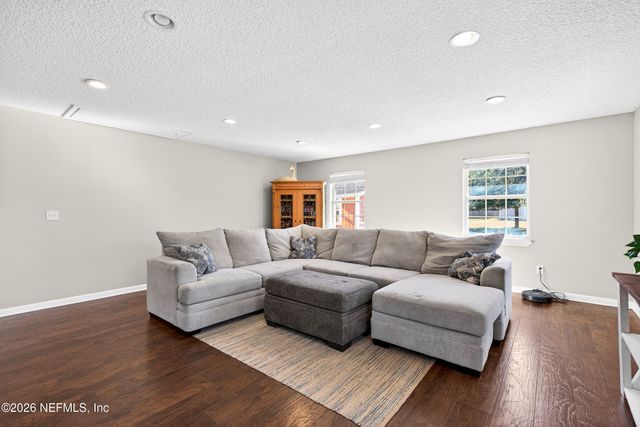 15203 LANDMARK Circle N, Jacksonville, FL 32226