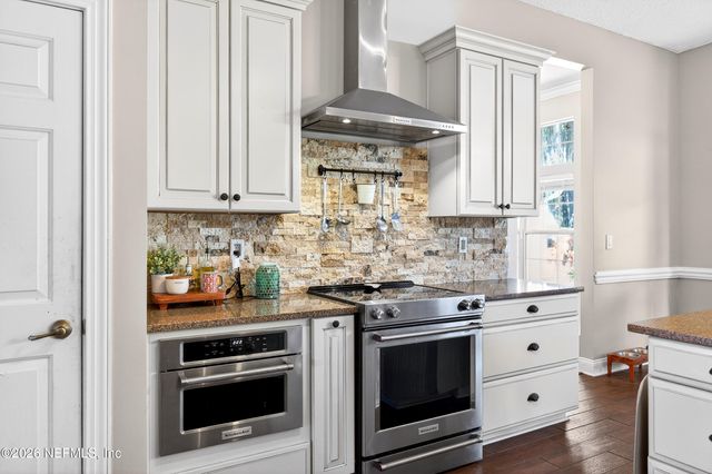 15203 LANDMARK Circle N, Jacksonville, FL 32226