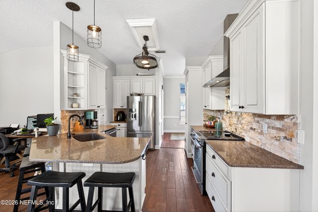 15203 LANDMARK Circle N, Jacksonville, FL 32226