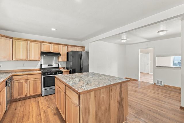 1503 E Glass Ave, Spokane, WA 99207