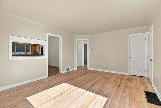 1503 E Glass Ave, Spokane, WA 99207