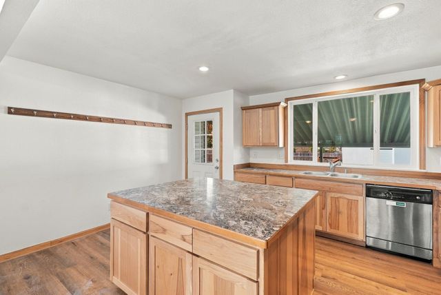1503 E Glass Ave, Spokane, WA 99207