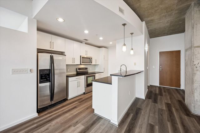 5925 Almeda Road 11615, Houston, TX 77004
