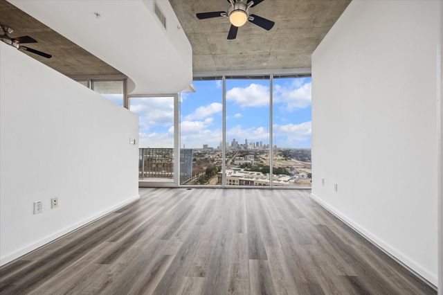 5925 Almeda Road 11615, Houston, TX 77004
