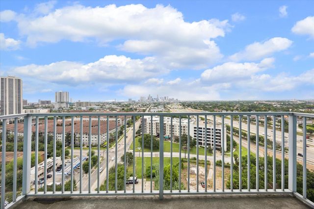5925 Almeda Road 11615, Houston, TX 77004