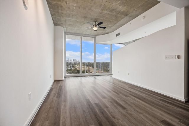 5925 Almeda Road 11615, Houston, TX 77004