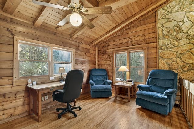 144 Hothouse View, Mineral Bluff, GA 30559