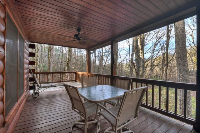 144 Hothouse View, Mineral Bluff, GA 30559