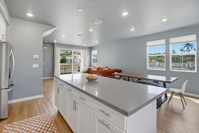 437 Jupiter, Escondido, CA 92025