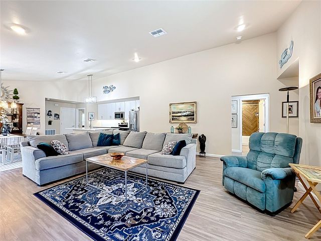 1320 SANFORD AVENUE, Sanford, FL 32771