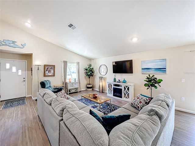 1320 SANFORD AVENUE, Sanford, FL 32771