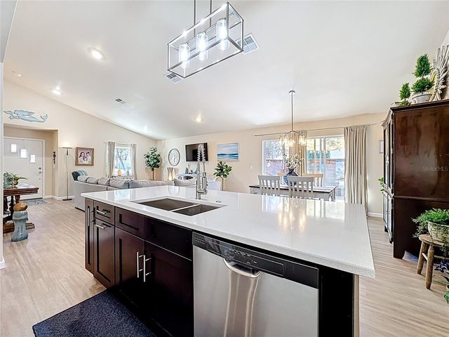 1320 SANFORD AVENUE, Sanford, FL 32771