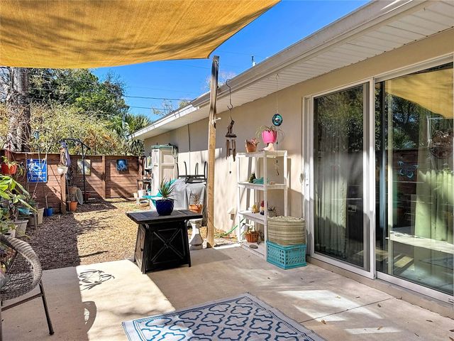 1320 SANFORD AVENUE, Sanford, FL 32771