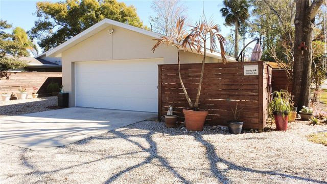 1320 SANFORD AVENUE, Sanford, FL 32771