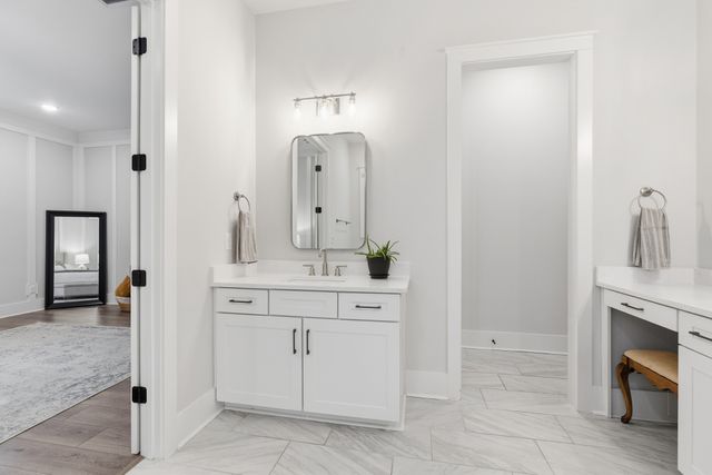 1065 Pine Creek Dr, Arrington, TN 37014