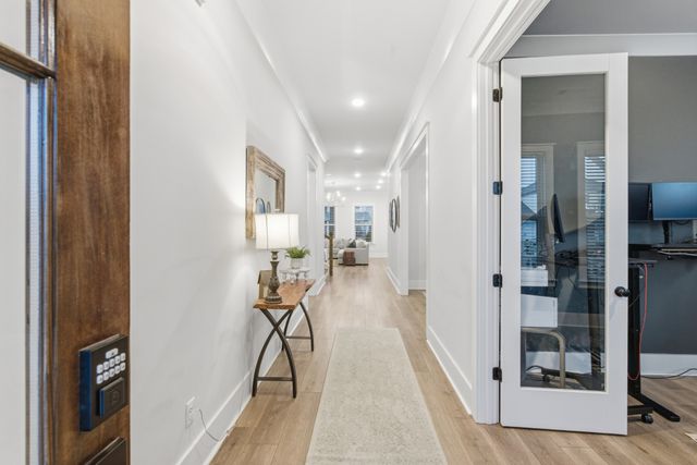 1065 Pine Creek Dr, Arrington, TN 37014