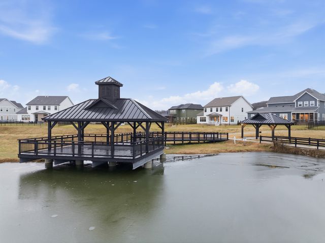 1065 Pine Creek Dr, Arrington, TN 37014