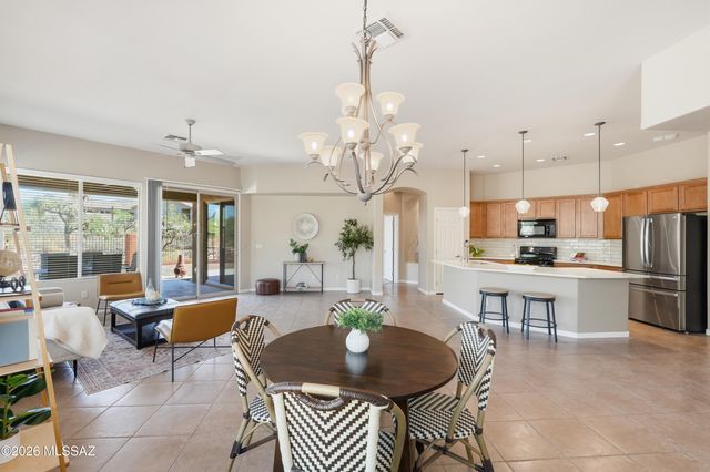 12771 N New Reflection Drive, Marana, AZ 85658
