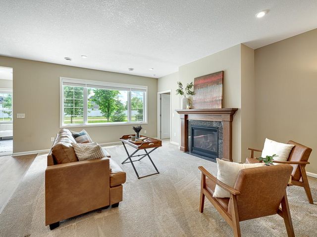 1085 Roselyn Drive, Victoria, MN 55386