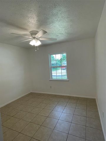 24407 Rockin Seven Drive, Hockley, TX 77447