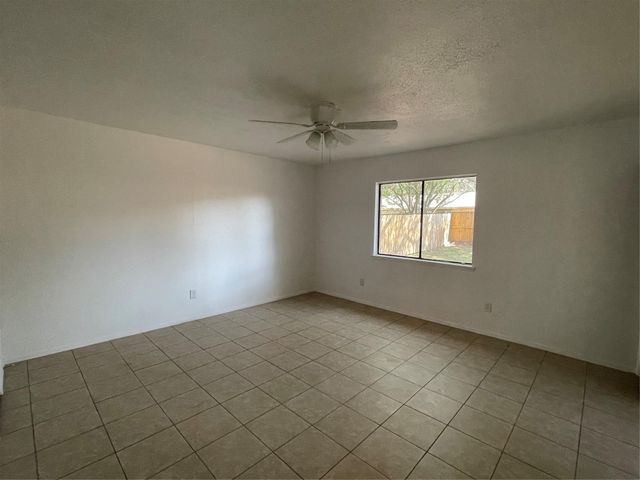 24407 Rockin Seven Drive, Hockley, TX 77447
