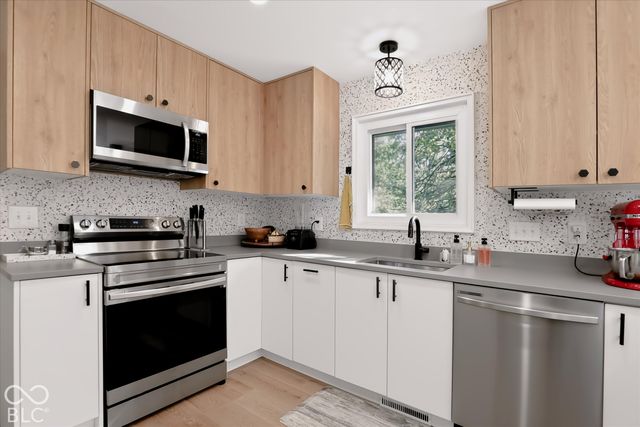 131 Blairsden Avenue, Carmel, IN 46032