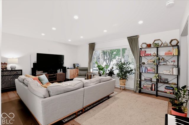 131 Blairsden Avenue, Carmel, IN 46032