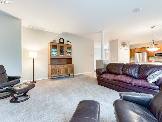 608 Ne 115TH Cir, Vancouver, WA 98685