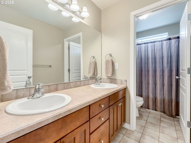 608 Ne 115TH Cir, Vancouver, WA 98685