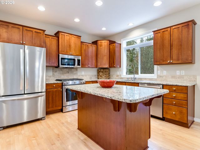 608 Ne 115TH Cir, Vancouver, WA 98685