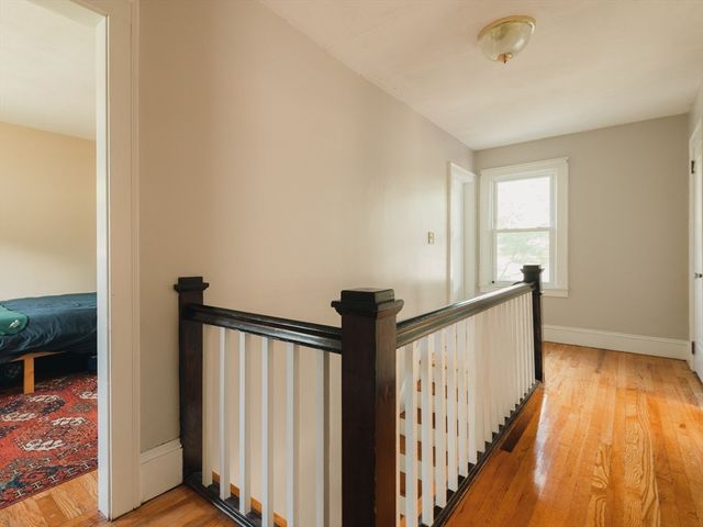 8 Liberty Street, Holyoke, MA 01040
