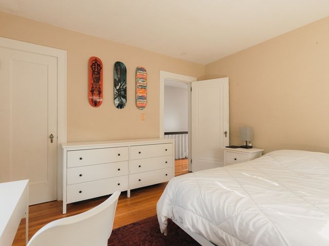 8 Liberty Street, Holyoke, MA 01040