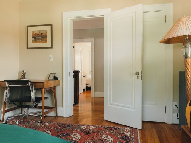 8 Liberty Street, Holyoke, MA 01040