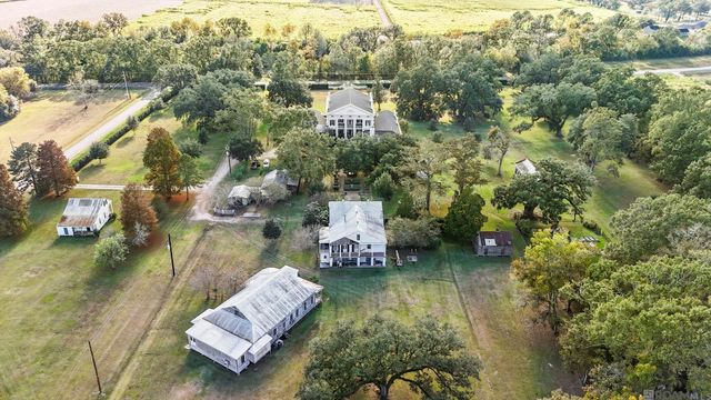 4250 Highway 308 Highway, Napoleonville, LA 70390