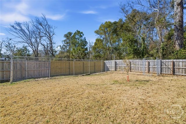 14 Redmond Avenue, Garden City, GA 31408