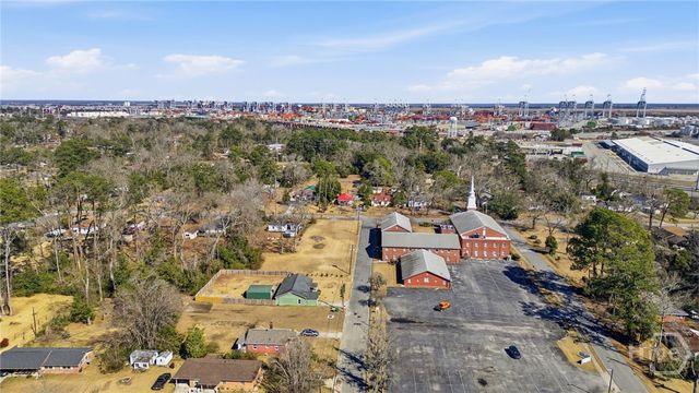 14 Redmond Avenue, Garden City, GA 31408