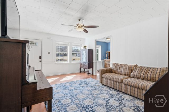 14 Redmond Avenue, Garden City, GA 31408