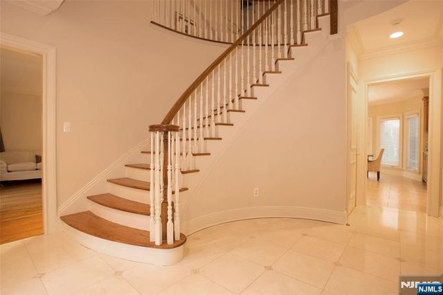 146 Palisade Avenue, Cresskill, NJ 07626